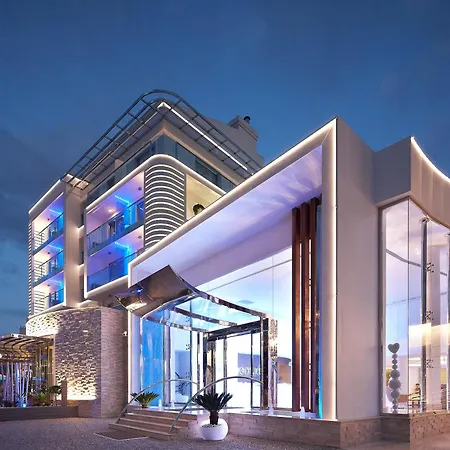 白金蓝湾酒店 马尔马里斯