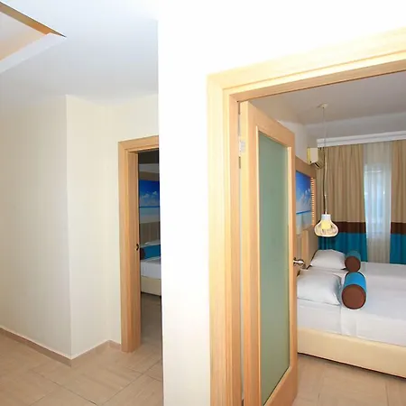 白金蓝湾酒店 酒店