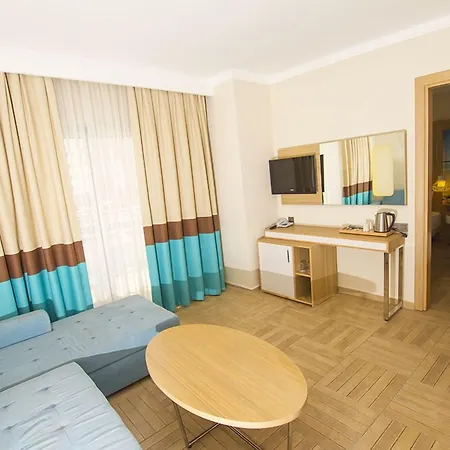 Blue Bay Platinum מלון 5*