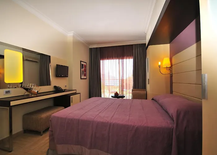 Blue Bay Platinum Otel